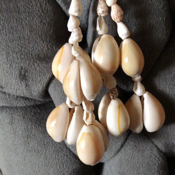 Vintage shell plant hanger/hanging planter - Picture 3 of 9